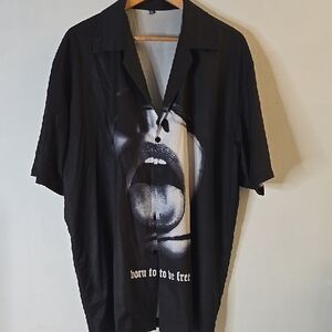 Black Graphic Short-Sleeve Button-Down Shirt